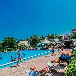 Village Aparthotel Lido Adriano
